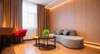 Borrman Hotel Zhongxiang Railway Station Mochou Village - 8