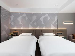 Borrman Hotel Golden Crown Liuzhou Wuxing Pedestrian Street - 4
