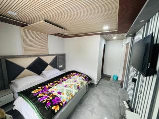 Rupali guest house Badrinath - 3