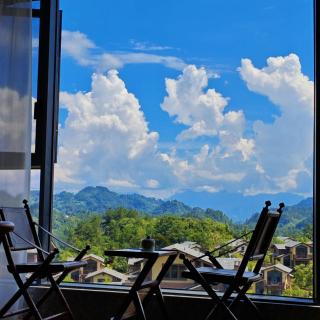 Zhangjiajie Cloudscape Villa - New Hotel, Free Private Car Rides to South & East Gates of Zhangjiajie National Forest Park,Free Private Car Rides to & from Airport,Chinese-Western Breakfast, Coffee, Tea & Fruit, Free Laundry & Dryer, Ticket Guidan - 6