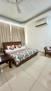 Hotel Prime Plaza - 1