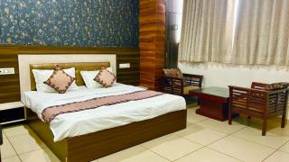 Hotel Prime Plaza - 7