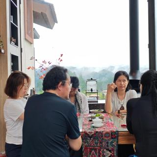 Zhangjiajie Cloudscape Villa - New Hotel, Free Private Car Rides to South & East Gates of Zhangjiajie National Forest Park,Free Private Car Rides to & from Airport,Chinese-Western Breakfast, Coffee, Tea & Fruit, Free Laundry & Dryer, Ticket Guidan - 3