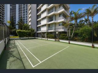 Huge 2BR Apartment with Stunning Ocean Views - 7