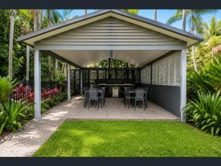 Huge 2BR Apartment with Stunning Ocean Views - 3