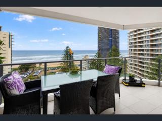Huge 2BR Apartment with Stunning Ocean Views - 2
