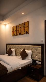 Hotel Kamal Residency by UK SEASON - 5