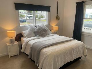 Honeymoon Cottage - 3