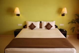 The Ocean Park Beach Resort - Kovalam - 5