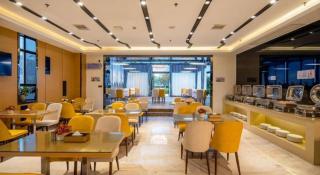 Lavande Hotels Yuxi Times Square - 9