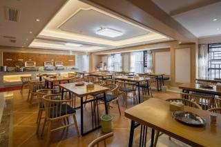 Vienna Hotel Yunnan Chunrong Street Qicai Yunan - Kunming - 1
