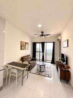 Sky Trees High Floor 2 Guests Living Room Balcony Nflix Disney Plus B22A - 0