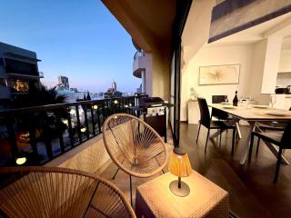 Heart of St Juliens near Paceville and Beach Spacious 3-Bedroom - 9