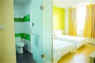 7 Days Inn Zhangye Gaotai County Central Square - 7