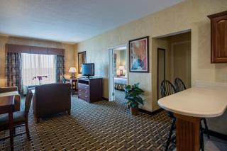 Holiday Inn Express Hotel & Suites Youngstown North-Warren/Niles by IHG - 9