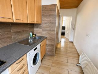 Comfortable Studio Stay Close to FAC Platz - 4