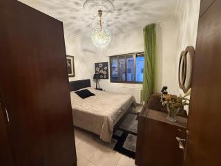Modern Central West Amman Apartment Near Malls & City Life - 4