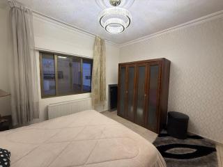 Modern Central West Amman Apartment Near Malls & City Life - 1