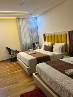 Hotel The Armaani Elites By Velmont,Delhi IGI Airport - 9
