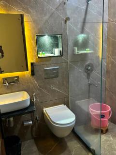 Hotel The Armaani Elites By Velmont,Delhi IGI Airport - 7