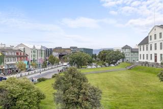 Best View in Reykjavik 3 Bedrooms and 3 Bathrooms - 2