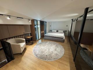 Wood & Black Loft Duplex - 9