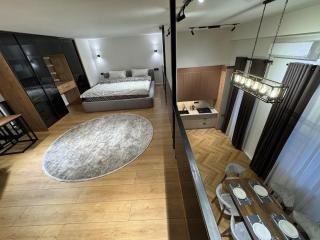 Wood & Black Loft Duplex - 4