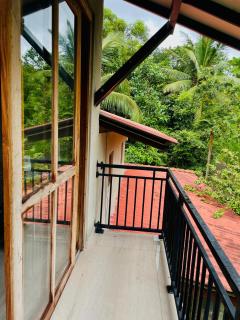 The Quiet Leaf Villa - 20 min to Hiriketiya - 8