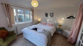 Cosy Longmeadow Home - 6