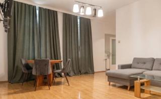 Modern 2BR & 1LR Apt Near Westbahnhof for 6 Guests - 4