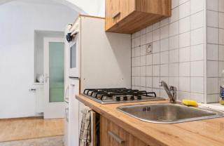 Modern 2BR & 1LR Apt Near Westbahnhof for 6 Guests - 1