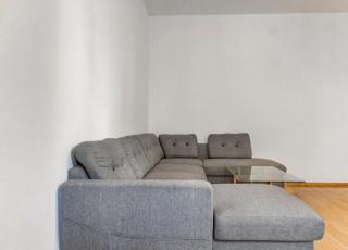 Modern 2BR & 1LR Apt Near Westbahnhof for 6 Guests - 9