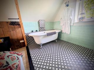 Volledig gerenoveerde luxe gastsuite met ontbijt - 2