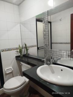 Apartamento 2B Edificio Iroka Frente al Mar en el Rodadero de 2 habitaciones FULL AIRE - INTERNO - 6
