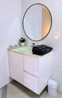 Lush Getaway - Smithfield - 1