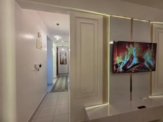 Modern 3 Bedroom fully furnished Apartment, All Rooms AC at Buxton Point, Mombasa, Kenya - 9