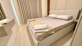 MRF4 across from Empire Fully furnished 2 BR - 1