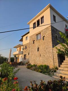 Guri Guesthouse - 4