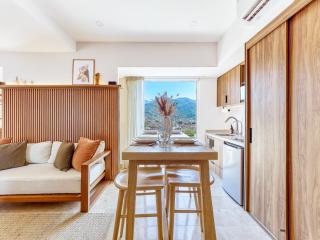 Moikkarentals Beachfront Studio Harbor171 PV - 8