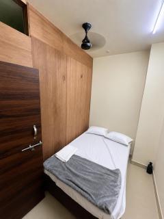 Elora Hotel Ujjain - 8