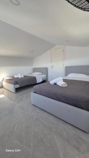 Olivia Suite - 1