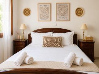 Oropos Cozy House - 2