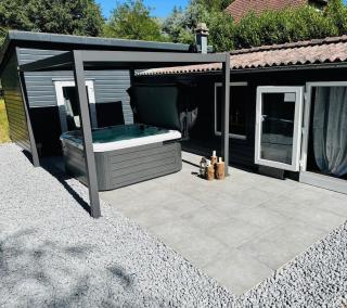 Élégance sauvage private nature et spa - 2