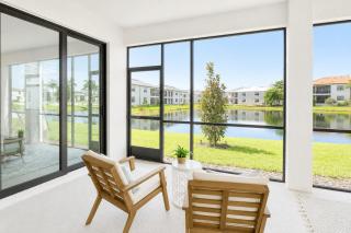 Sun Seeker Lakefront Condo - 8