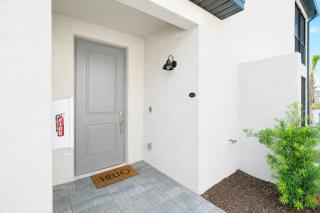 Sun Seeker Lakefront Condo - 1