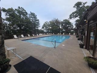 3bed 3bath Penthouse Paradise on Lake of the Ozarks in Osage Beach on 21MM - 4