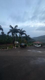 Guddada Siri Homestay by Bisque Hotels Sakleshpur - 1