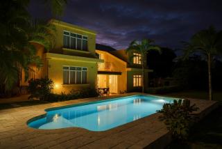 Grand Bay Villa, 4 beds, office, pool, beach 5 min - 0