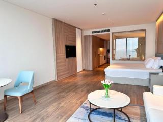 Căn Hộ Khách Sạn SaLiMi ÀLaCarte Ha Long Bay Sea View - Hạ Long - 9