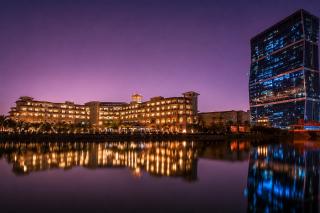 Zigzag Tower B - Stylish at Pearl, 2 BR, pool, parking and sea view-1705 - Doha - 9